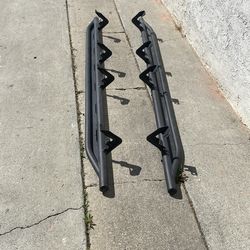 Chevy Colorado 4 door running boards
