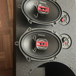 Two Hypnotic 2 Way Speakers 5x7”