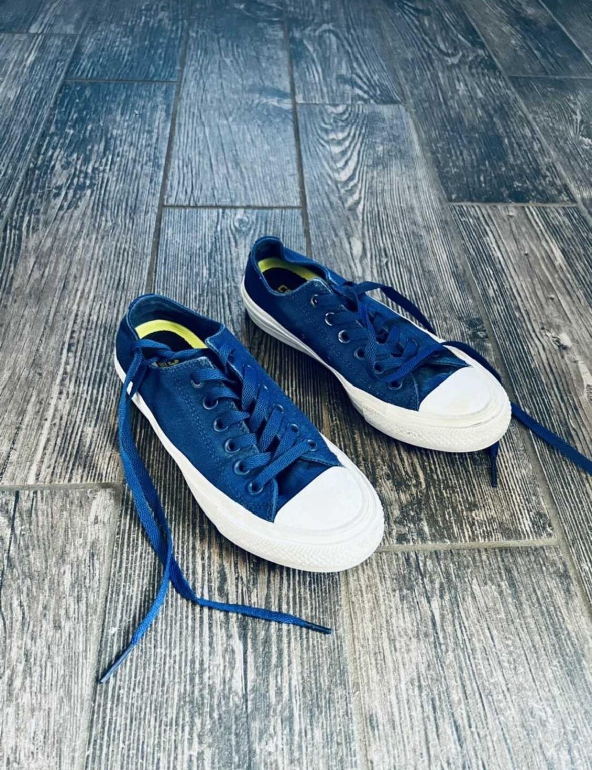 Royal Blue Converse Size 6