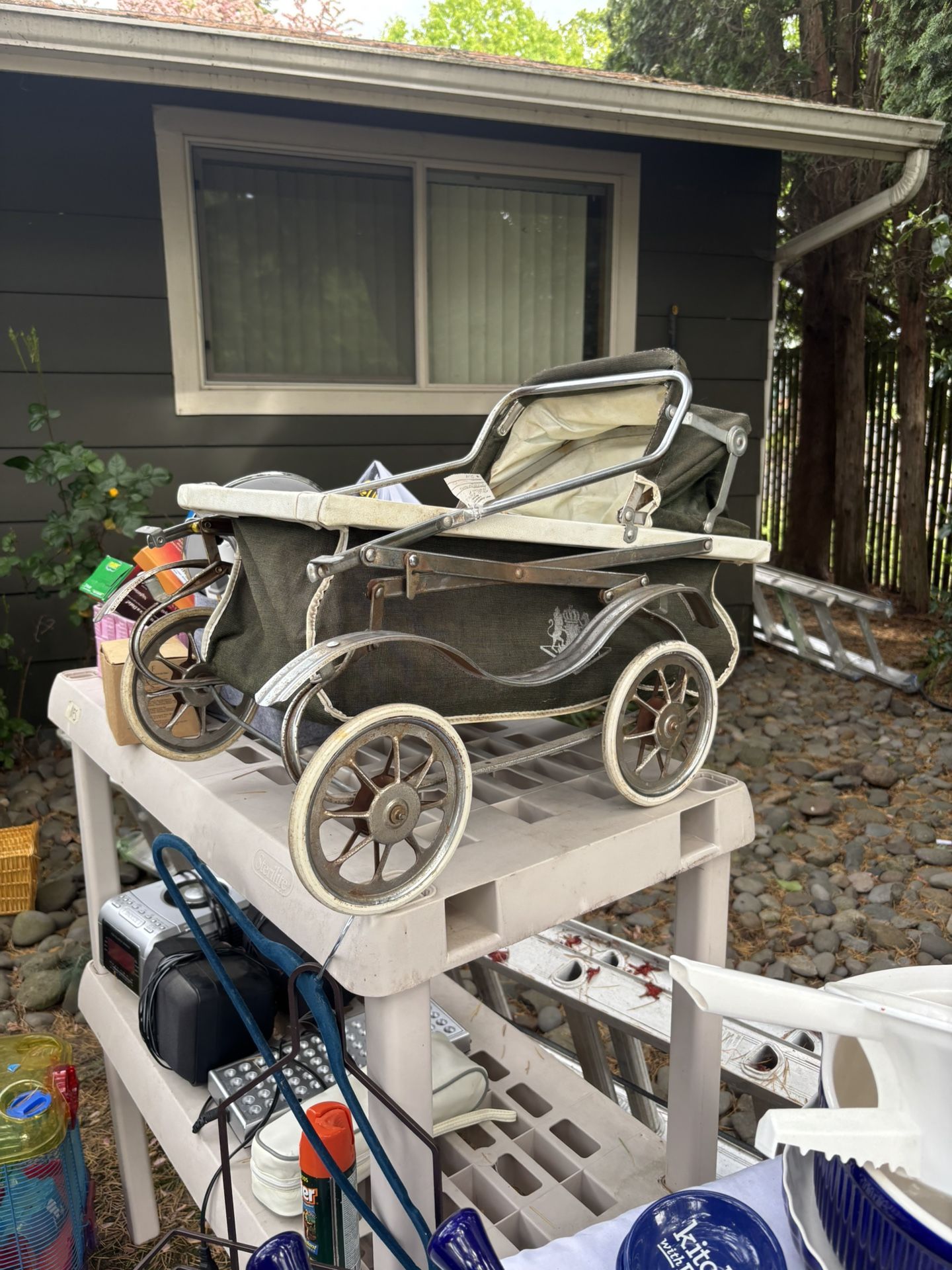 Vintage 1950’s Baby Buggy Stroller