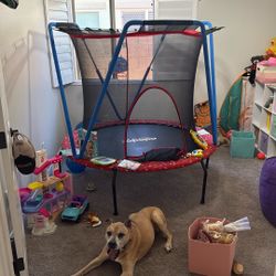 Zupapa Indoor 6ft Trampoline Enclosed