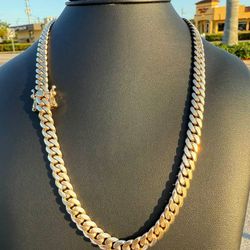 Jewelry 10k solid yellow gold Miami Cuban link style 22” Chain Necklace 100.4 grams 8.25mm