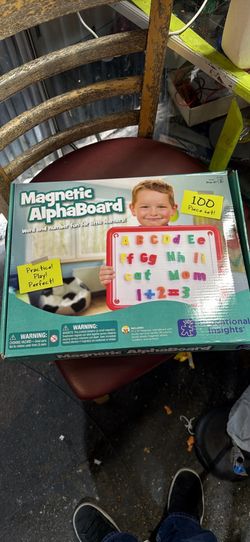 Educational Insights Magnetic Alphaboard Kit