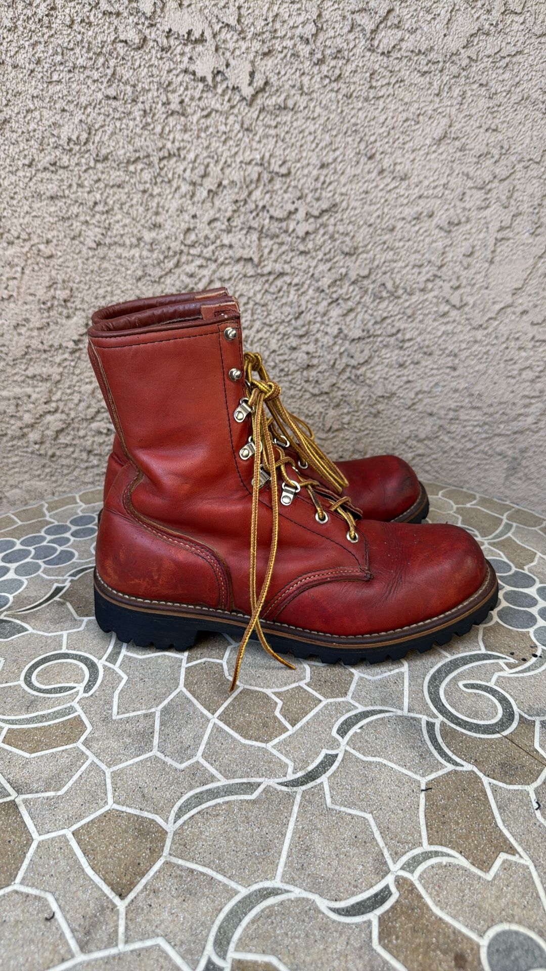 BOOTS RED WING SOFT TOE SIZE 8 MENS  & Accessories