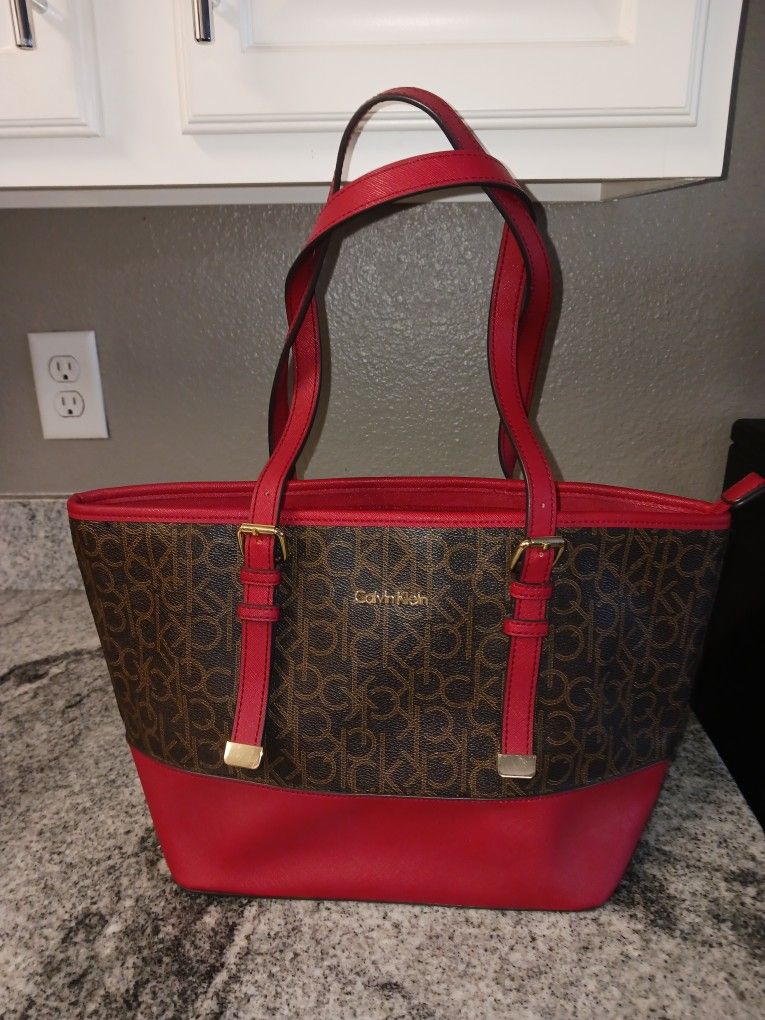 PURSES, STEVE MADDEN DKNY, CALVIN KLEIN 25$ EACH