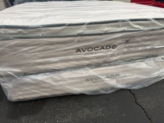 Queen Avocado Pillow Top Mattress 