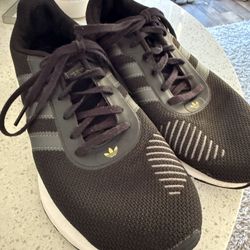 Women’s Adidas Running Shoes Size 9