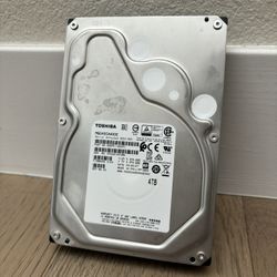 MG04SCA400E - Toshiba 4TB SAS 6Gb/S 7200RPM 64 MB 3.5-Inch Internal Hard Drive