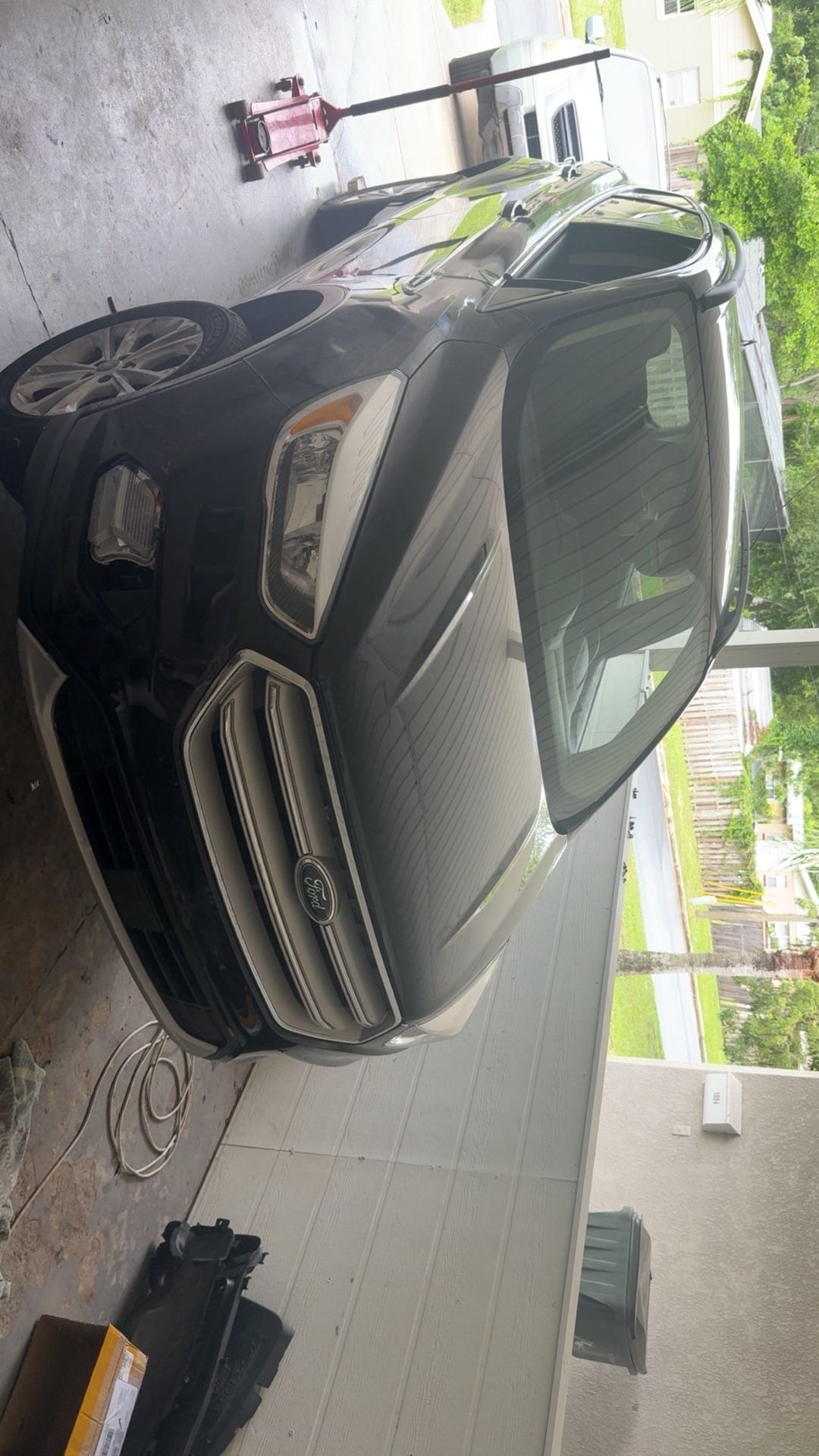 2018 Ford Escape SE (SELLING PARTS!!!)