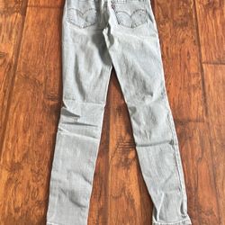 Ladies Levis 24x30