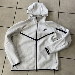 White Nike tech hoodie