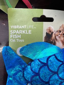 Vibrant Life Sparkle Fish Cat Toy, 2 Pack. $3 Each Of Two Of Them Or I Can  Sell As Bundle Deal for Sale in Peoria, AZ - OfferUp
