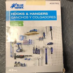 Garage / Tool Box  Hooks & Hangers  Peg Mount 
