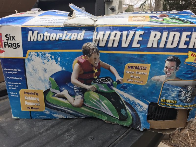 Power inflatable wave runner
