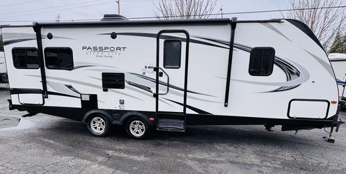 2018 Keystone Passport