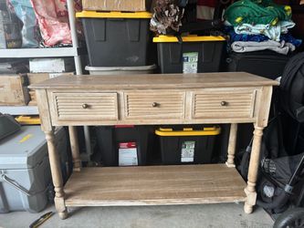 Entryway table