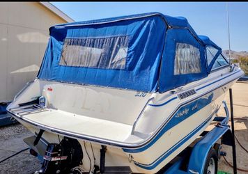 1990 SEA RAY 210 with Camper Package