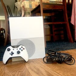 1tb Xbox One S in excellent condition