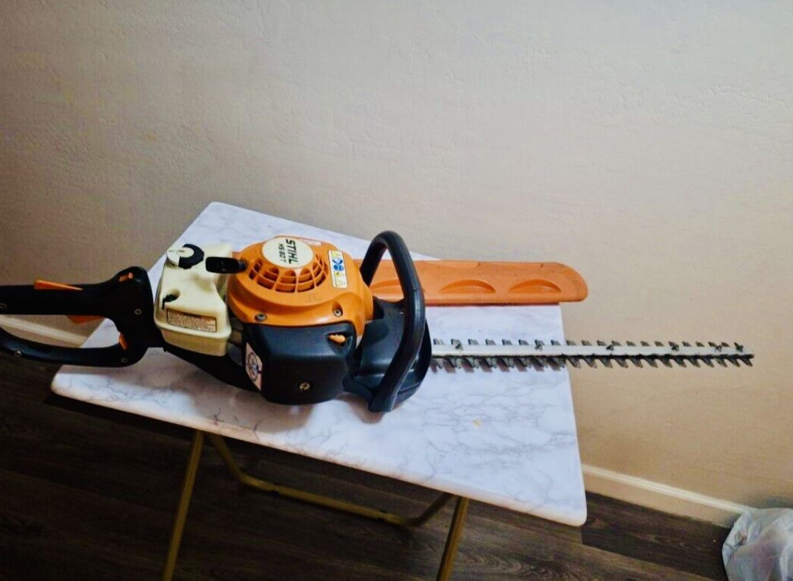 Stihl Hs82T Double Blade Hedge Trimmers