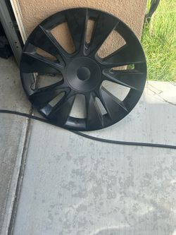Tesla Model 3 Hub caps  18inch