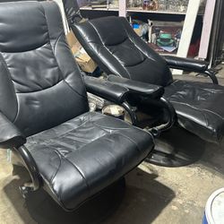 Black recliner chairs