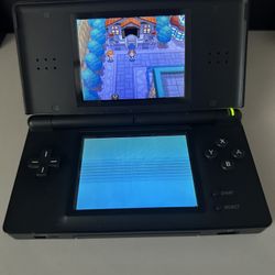 Onyx Black Ds Lite With Charger And Stylus