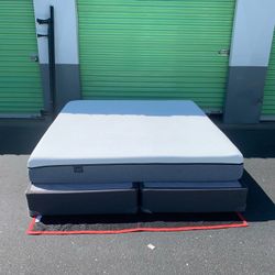 Regular King Bed Set.