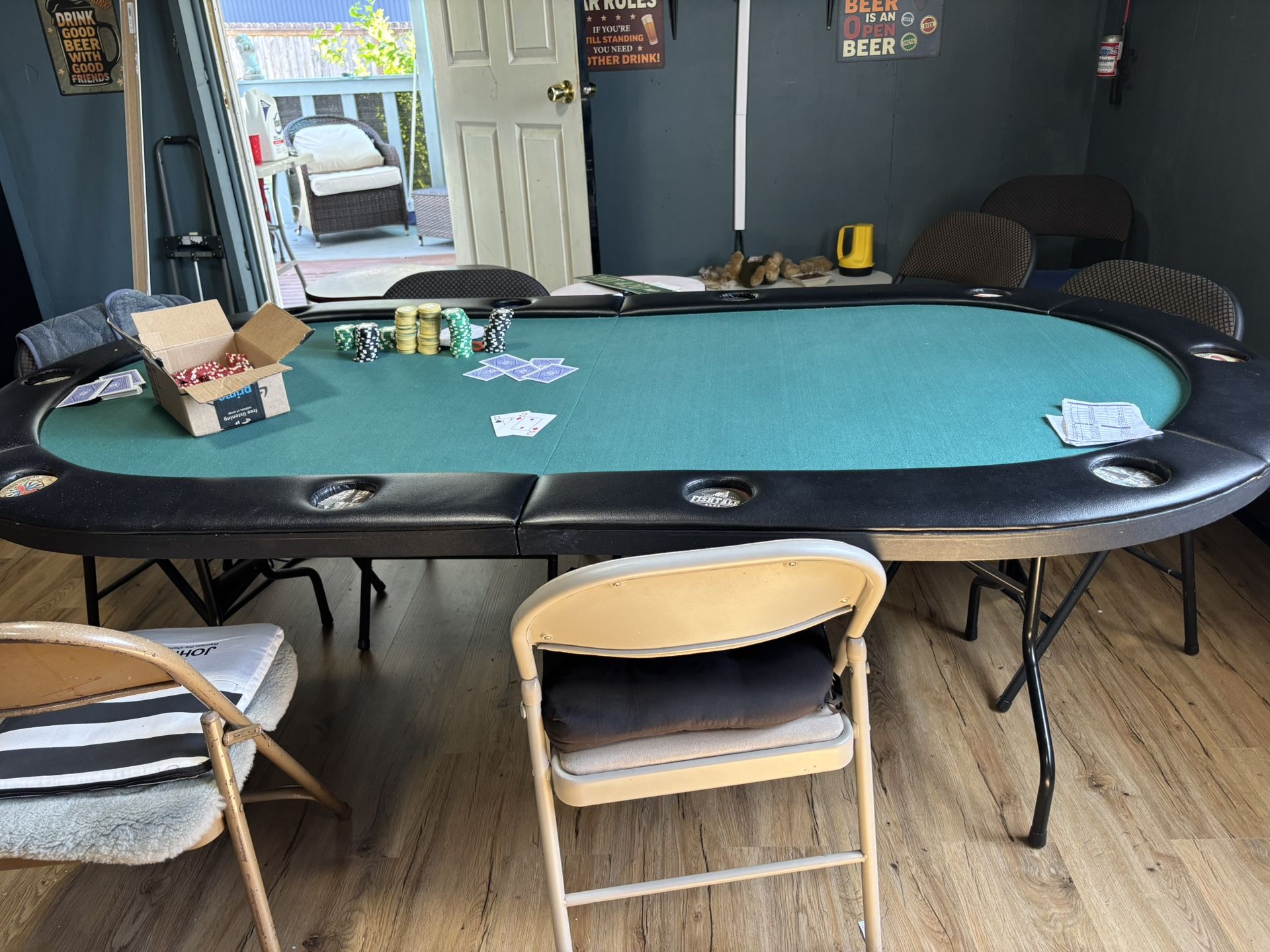 Poker Table