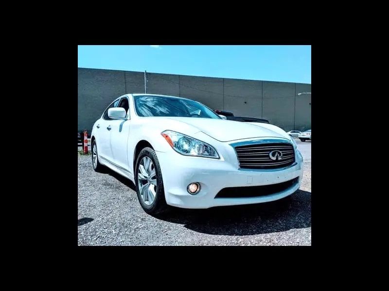 2011 Infiniti M37