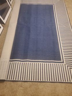 8 Ft Rug