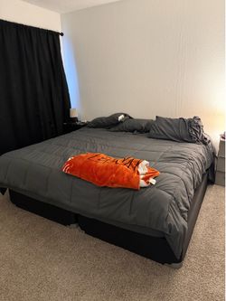 King bed with box springs