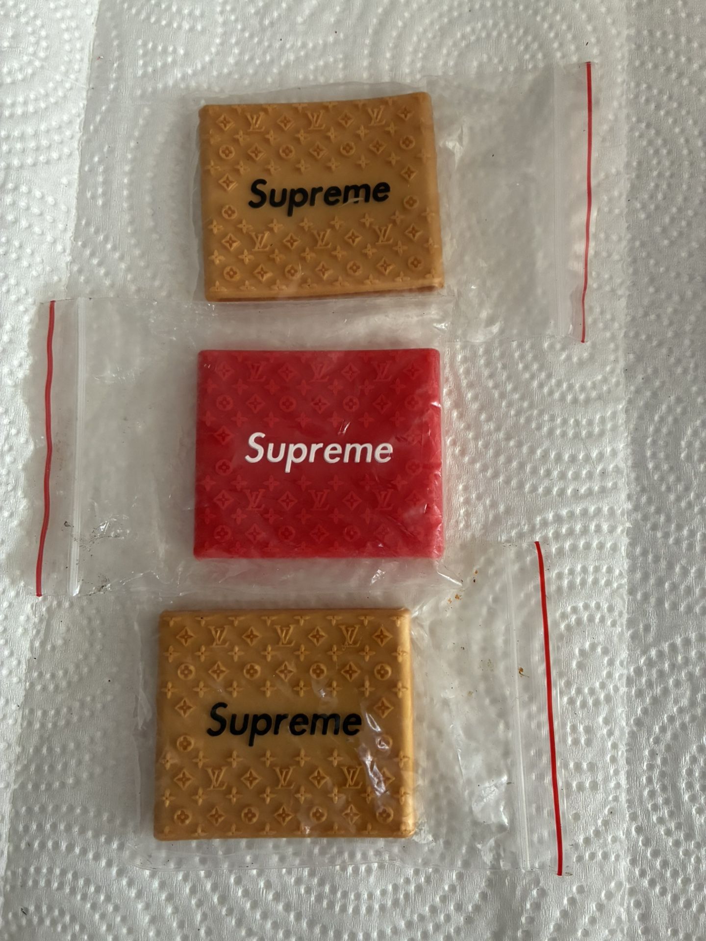 Supreme Clipper Grips Lot Of 3