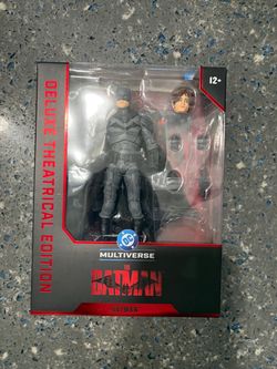 DC Multiverse The Batman Deluxe Theatrical Edition Figure