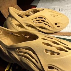 Yeezy Foam Runners “Desert Sand”