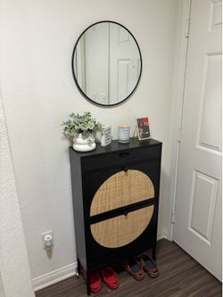 Shoe cabinet + mirror