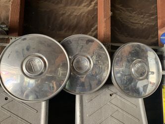 Original Fiat 124 Wheel Hub Caps