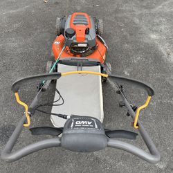Husqvarna self propelled gasoline lawn mower