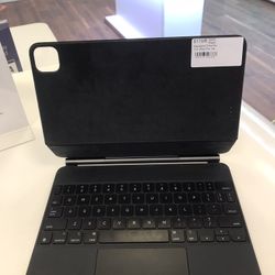 Apple Magic Keyboard Folio 11–inch iPad Pro 1st/2nd/3rd