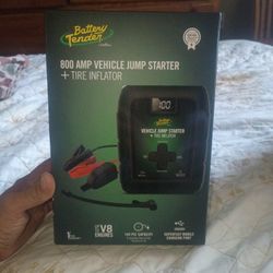 BATTERY TENDER  8 00 Amp Vehicle Jump Starter Tire Inflation