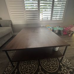 Solid Wood Coffee Table – Modern Style