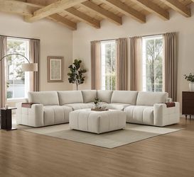 Like new Paige 6pc sectional