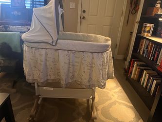 Delta children’s bassinet