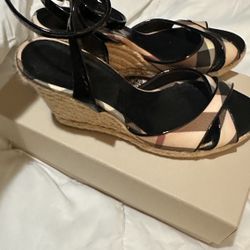 Authentic Burberry Women’s Wedge Size 39