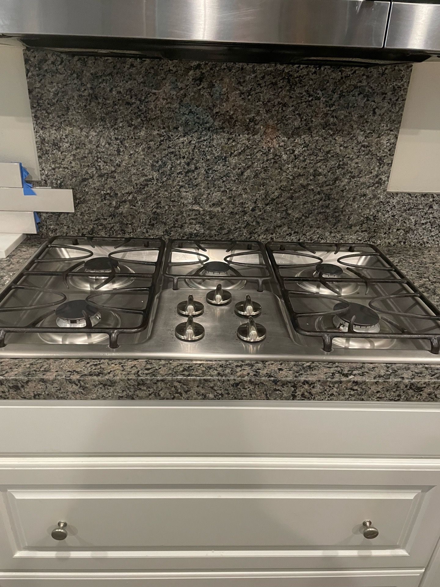 GE 36” Gas Cooktop – Stainless Steel