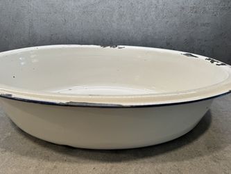 Metal tub
