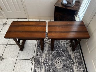 Set of 2 Dark Brown Wooden Side Tables / Accent Tables