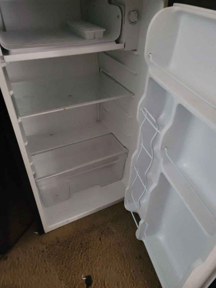 Small Refrigerator For Sale