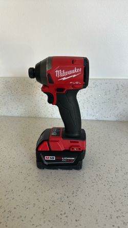 Milwaukee M18 Brushless Impact Driver 2853-20 – Works Great