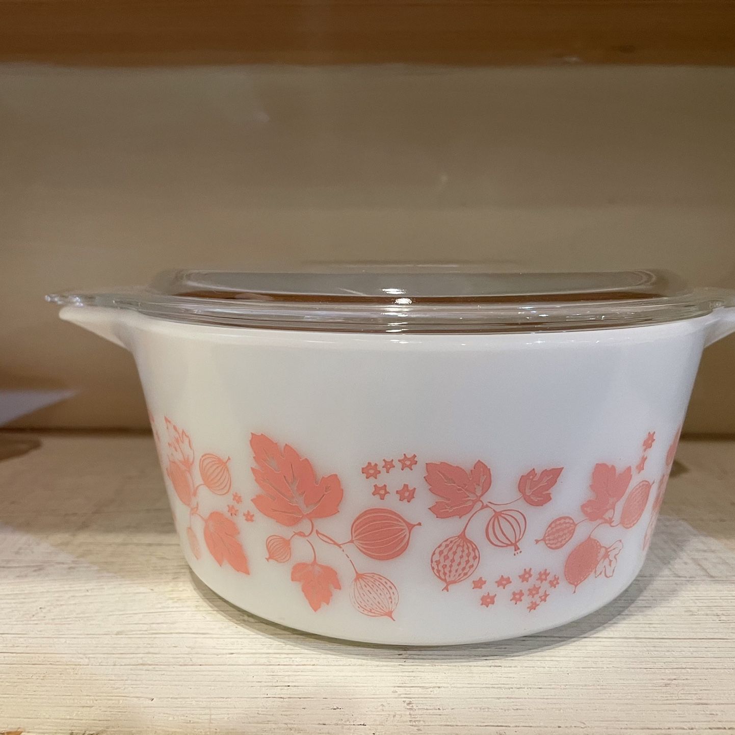 Pyrex Pink Goosberry 474 good