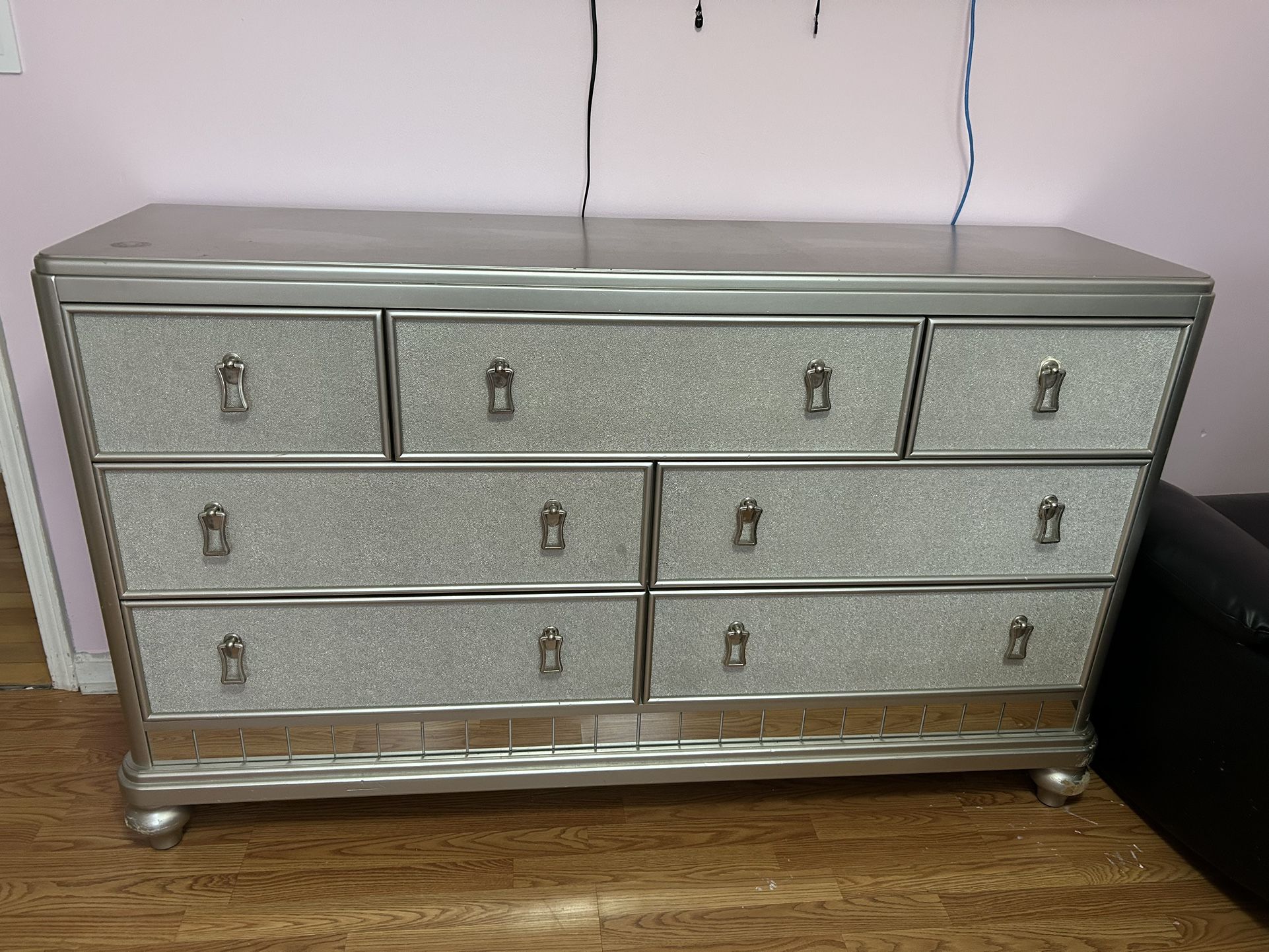 7-Drawer Dresser For Sale (silver)